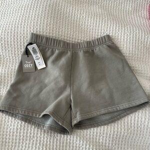 Brand new green Aritzia shorts!!!